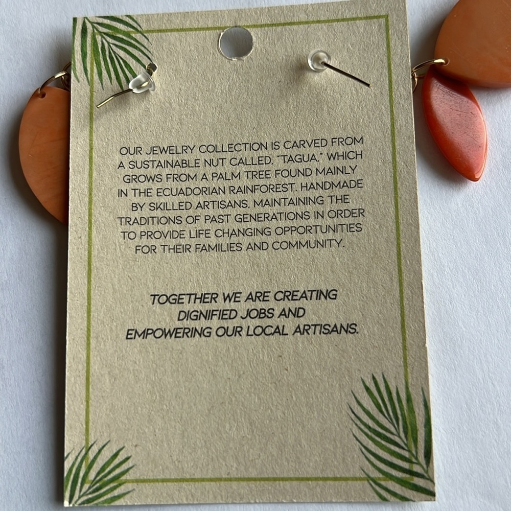 NWT Tagua Nut Ecuadorian Fair Trade Earrings - Picture 4 of 5